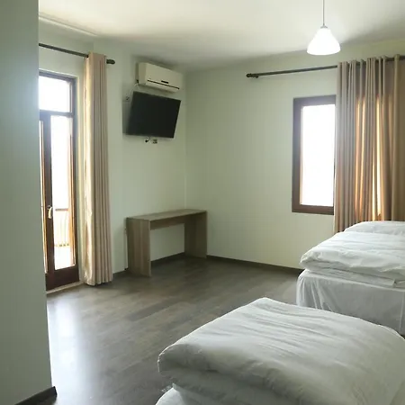 Hotel Kashta 3*